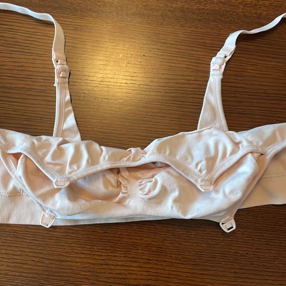 Kindred Bravely Pumping and Nursing Bra small. Peach color - Picture 8 of 8